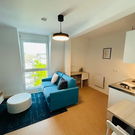 아파트 We Live In R - Duplex 502 랭스