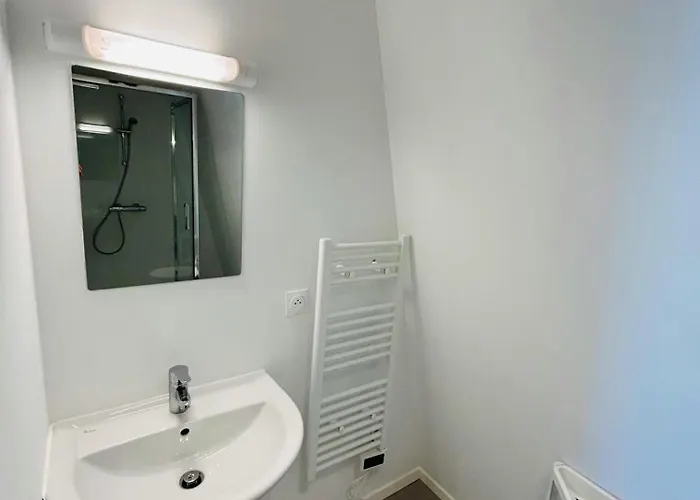 We Live In R - Duplex 502 Reims